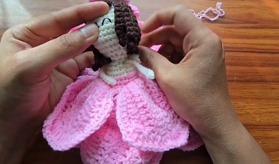 How To Crochet Rose Doll Tutorial 2