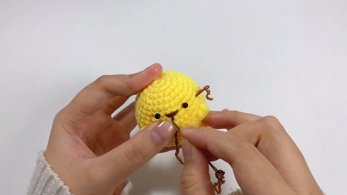 How To Crochet Pompompurin keychain 2
