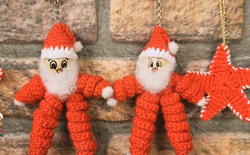 How To Crochet Santa Claus Keychain 3