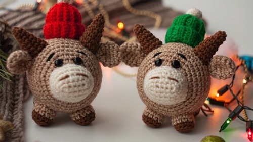 How To Crochet Super Easy Reindeer 3