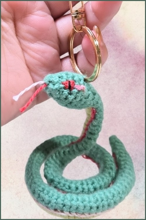 Crochet Snake Keychain Amigurumi 4