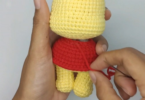 Easy Crochet Winnie The Pooh Keychain 2