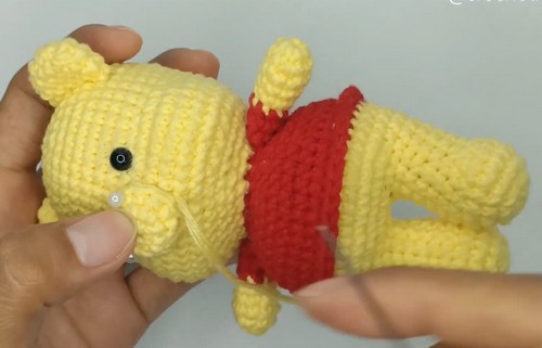 Easy Crochet Winnie The Pooh Keychain 3