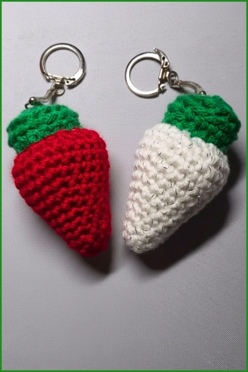 Copy of Crochet Christmas Light Keychain 4
