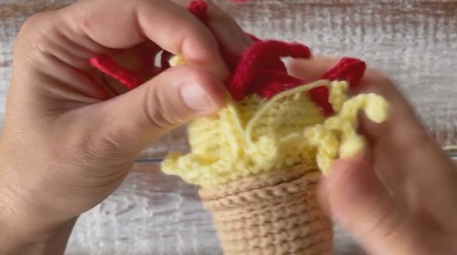 Copy of Crochet Ice Cream Crab Amigurumi 3