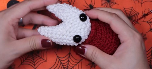 Crochet Hornet Amigurumi 3