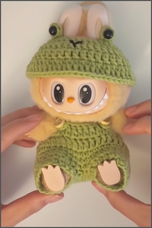 Crochet Frog Outfit Labubu Doll 4