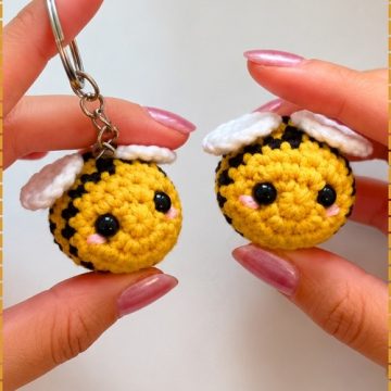 Crochet Bee Keychain Amigurumi 5