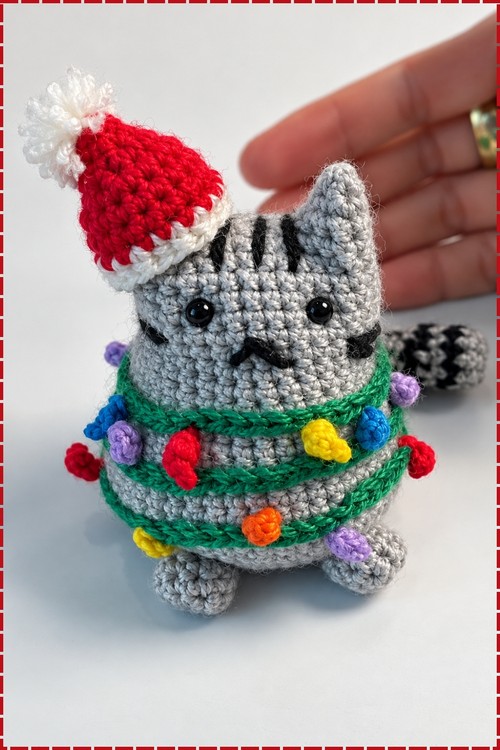 Crochet Christmas Cat Amigurumi 5